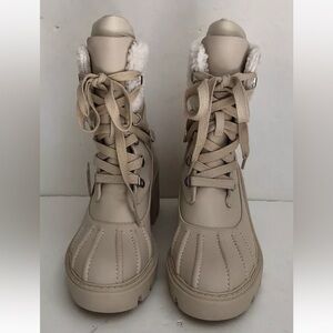 STEVE MADDEN Northern Faux Fur Lug Sole Combat Lace-up Boots Size 5.5M Beige ps2